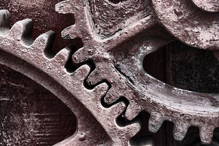 Gear Wheels - photo by Ian Britton via flickr